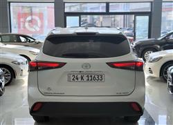 تۆیۆتا هایلاندەر